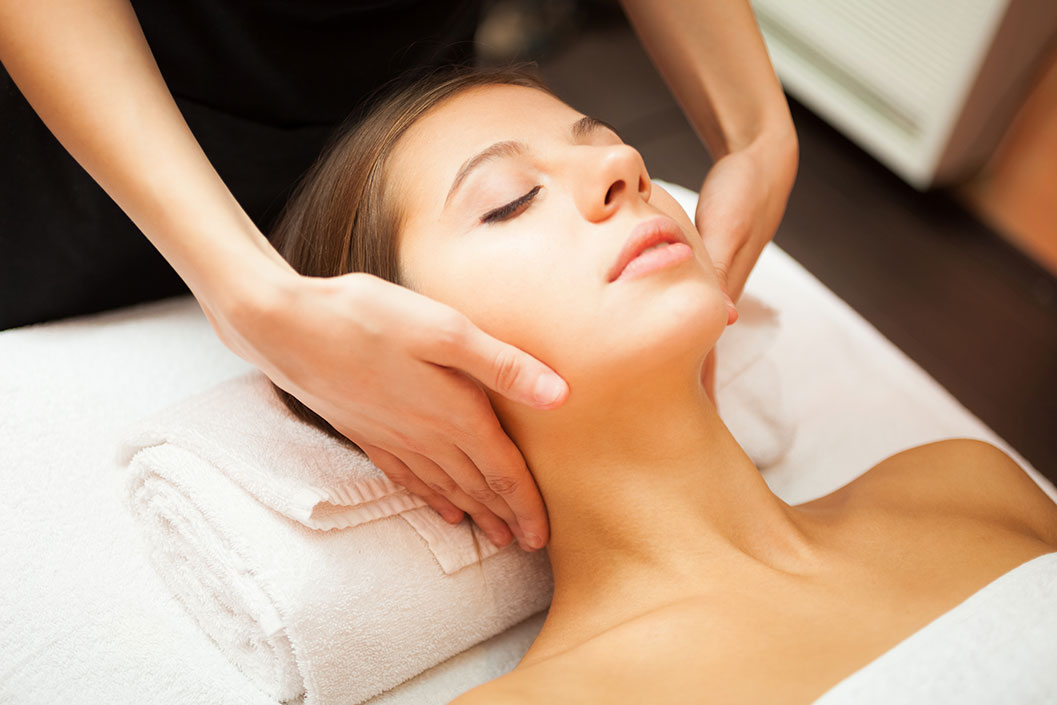 Massage for Two at Kent Laser and Aesthetic Clinic
