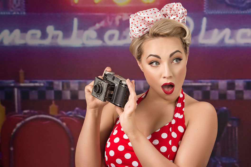 Image of 50s Pin Up Makeover and Photoshoot
