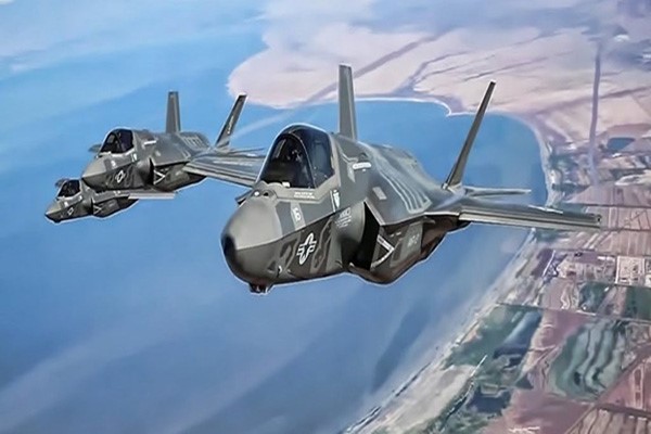 F-35B Lightning Jet Flight Simulator Experience for One