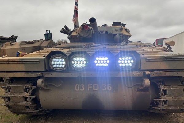 Scorpion Tank Firing Experience for One in Gatwick with SWB Motorsport - Special Offer