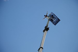 Lovers Leap Bungee Jump for Two Image 3