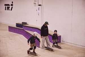 Duo Skateboarding Lesson at TR7 Skatepark picture