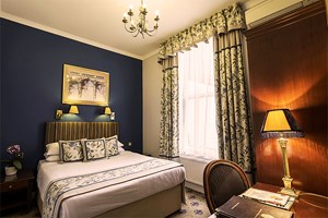 Overnight Indulgent Stay in a Superior Double Room at London Lodge Hotel picture