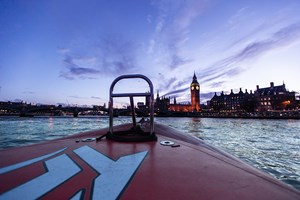 Thames Rockets Evening Powerboating Experience With Cocktails For Two