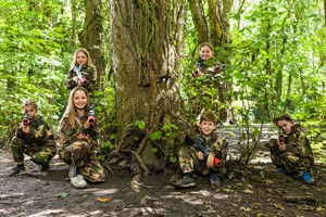 Family Forest Laser Tag Experience at GO Laser Tag London Image 4