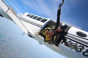 Tandem Skydive - UK Wide Image 2