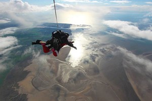 Tandem Skydive in Lancashire Image 4