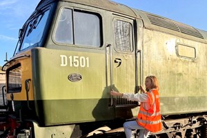 Private 16 Mile Locomotive Driving for One picture