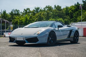 Weekday Italian Icons One Car Blast for One with High Speed Passenger Ride picture