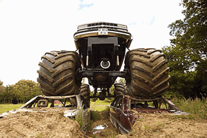 Maxi-Monster Truck Driving Experience Image 5