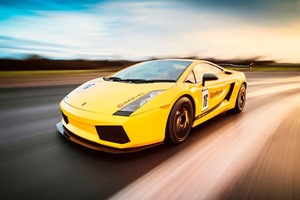 Lamborghini Gallardo Thrill Driving Experience for one - 12 Laps Image 3