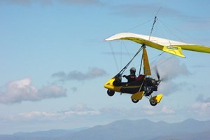 Microlight Flight 20 to 30 Mins Image 3