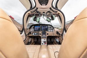60 Minute Extended Flying Lesson - UK Wide - Image 6