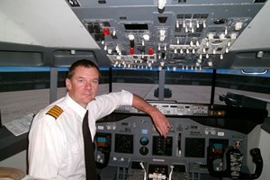 Two Hour Boeing 737 Flight Simulator Experience for One Image 3