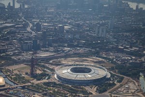 20 Minute Football Stadium Helicopter Tour for One Image 2