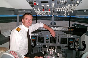 One Hour Boeing 737 Flight Simulator Experience for One Image 5