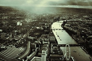 50 Minute Helicopter Tour Over London for Two at Heli Air Image 2