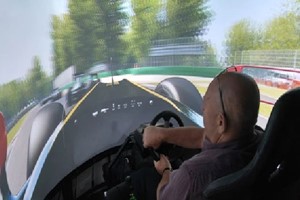 4D Full Motion Racing Car Simulator for One Image 2