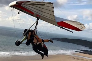 Tandem Hang Gliding in Devon Image 3