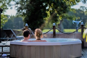 Wake Up and Pamper Spa Day with 25 Minute Treatment for Two at New Park Manor Image 1