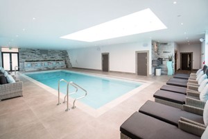 Renew Spa Day with 25 Minute Treatment and Lunch for One at Glass House Retreat - Weekdays Image 2