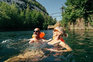 Thrill and Chill: Sauna and Skywire for One at Hangloose at Bluewater Image 4