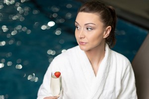Spa Day with 25-Minute Treatment and Cream Tea for One at Doubletree by Hilton Cheltenham Park picture