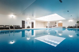 25 Minute Weekend Spa Treatment with Afternoon Tea for Two at The Oxfordshire Golf Hotel & Spa picture