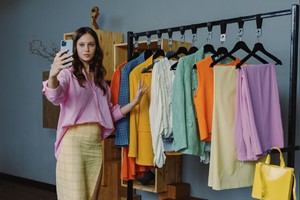 Virtual Colour Analysis for Two with Style Icon picture