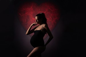 Bump to Baby Photoshoot - UK Wide Image 3