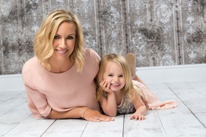 Mother And Daughter Makeover Photoshoot With A £50 Off Voucher   Special Offer