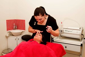 Pamper Treat Experience at Kent Laser and Aesthetic Clinic picture