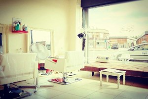 Hair Colour and Blowdry for One at Little Red's Boutique picture