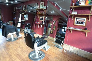 Men's Wash, Haircut and Cut Throat Razor Wet Shave for One at Headcase Barbers Image 3