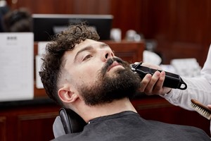 45 Minute Full Beard Shaping at Pall Mall Barbers for One Image 5