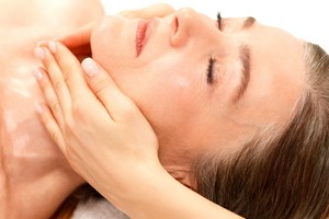 50 Minute Express Facial and Back, Neck, Shoulder Massage for Two at Beauty and Detox Spa picture