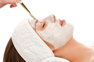 Swedish Back Massage or a Taster Facial for One at Skin Sanctuary picture