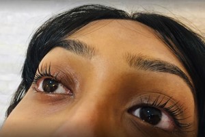 25 Minute Lash Lift or Volume Cluster Lash Treatment for One at Miss Beautique picture