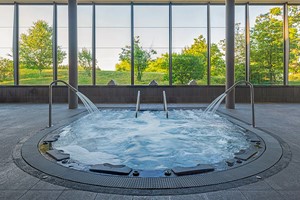 Evening Spa Chillout with Fizz for One at Lifehouse Spa and Hotel picture