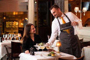 24oz Porterhouse Steak to Share with Unlimited Chips and a Cocktail for Two at London Steakhouse Co Image 1