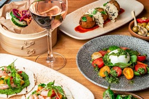 One Course Meal for Two with Glass of Prosecco at Banyan Image 1