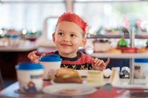Paddington Afternoon Tea Bus Tour for Two Adults and Two Children picture