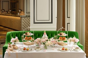 Champagne Afternoon Tea for Two at the Park Room at 5 Star Grosvenor House picture