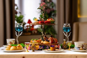 A Midsummer Night's Dream Afternoon Tea at Kona for Two Image 2