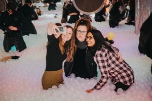 Bottomless Drag Brunch for Two at Ballie Ballerson Image 3