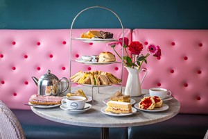 Afternoon Tea for Two at Huffkins - Image 2