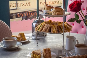 Afternoon Tea for Two at Huffkins - Image 3