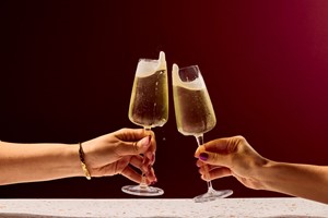 River Thames Sightseeing Cruise and Prosecco Afternoon Tea with Prezzo Italian for Two picture