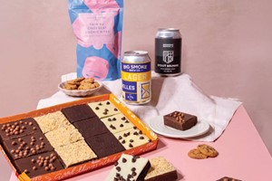 No Nut Flavours Brownies and Craft Beer Gift Hamper picture