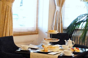 Sparkling Afternoon Tea for Two at The Honeypot Cafe picture